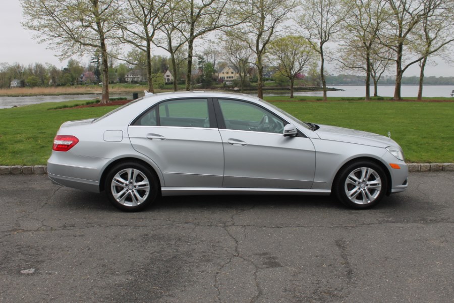 2011 Mercedes-Benz E-Class 4dr Sdn E350 Luxury 4MATIC, available for sale in Great Neck, New York | Great Neck Car Buyers & Sellers. Great Neck, New York 2011 Mercedes-Benz E-Class 4dr Sdn E350 Luxury 4MATIC, available for sale in Great Neck, New York | Great Neck Car Buyers & Sellers. Great Neck, New York