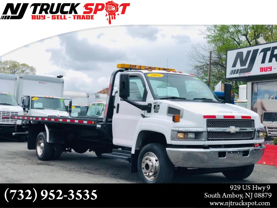 2004 Chevrolet C5500 TOW TRUCK 20 FEET BED CAR CARRIER 25,999 LB GVW **NO CDL**, available for sale in South Amboy, New Jersey | NJ Truck Spot. South Amboy, New Jersey