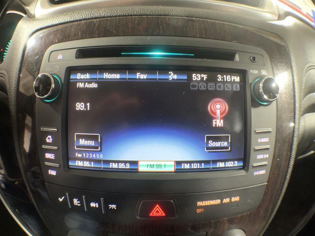 2015 Chevrolet Traverse AWD 4dr LT w/1LT, available for sale in Stratford, Connecticut | Wiz Leasing Inc. Stratford, Connecticut 2015 Chevrolet Traverse AWD 4dr LT w/1LT, available for sale in Stratford, Connecticut | Wiz Leasing Inc. Stratford, Connecticut
