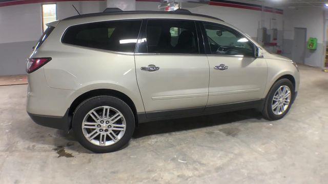 2015 Chevrolet Traverse AWD 4dr LT w/1LT, available for sale in Stratford, Connecticut | Wiz Leasing Inc. Stratford, Connecticut 2015 Chevrolet Traverse AWD 4dr LT w/1LT, available for sale in Stratford, Connecticut | Wiz Leasing Inc. Stratford, Connecticut