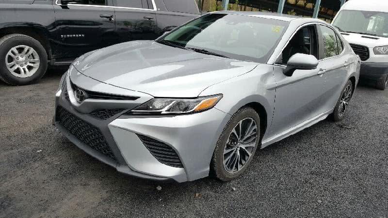 2018 Toyota Camry SE Auto (Natl), available for sale in Bronx, New York | 2 Rich Motor Sales Inc. Bronx, New York