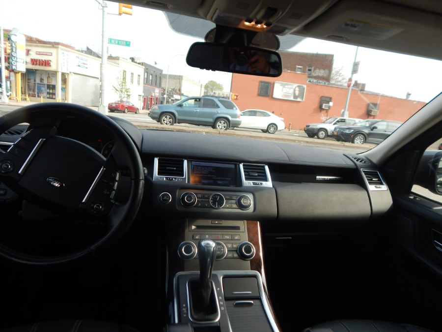 2011 Land Rover Range Rover Sport 4WD 4dr HSE LUX, available for sale in Brooklyn, New York | Brooklyn Auto Mall LLC. Brooklyn, New York 2011 Land Rover Range Rover Sport 4WD 4dr HSE LUX, available for sale in Brooklyn, New York | Brooklyn Auto Mall LLC. Brooklyn, New York