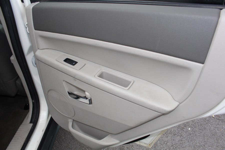 2008 Jeep Grand Cherokee Limited 4WD 4dr HEMI- Limited/Navi, available for sale in Paterson, New Jersey | Xcell Motors LLC. Paterson, New Jersey 2008 Jeep Grand Cherokee Limited 4WD 4dr HEMI- Limited/Navi, available for sale in Paterson, New Jersey | Xcell Motors LLC. Paterson, New Jersey