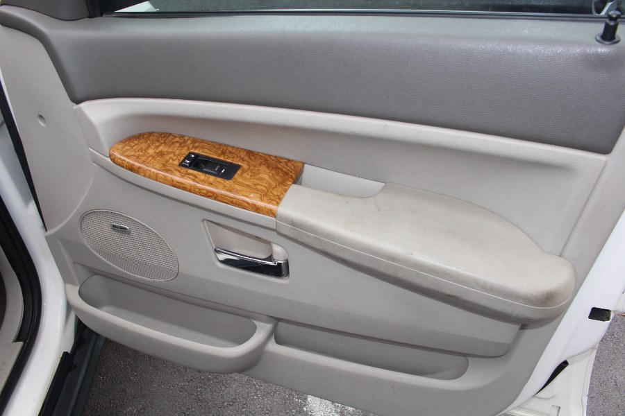 2008 Jeep Grand Cherokee Limited 4WD 4dr HEMI- Limited/Navi, available for sale in Paterson, New Jersey | Xcell Motors LLC. Paterson, New Jersey 2008 Jeep Grand Cherokee Limited 4WD 4dr HEMI- Limited/Navi, available for sale in Paterson, New Jersey | Xcell Motors LLC. Paterson, New Jersey