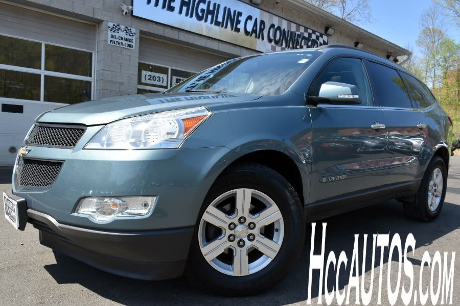 2009 Chevrolet Traverse AWD 4dr LT w/2LT, available for sale in Waterbury, Connecticut | Highline Car Connection. Waterbury, Connecticut