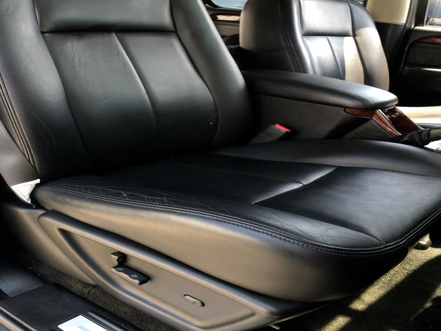 2007 GMC Envoy 4WD 4dr SLT, available for sale in Bronx, New York | Trinity Auto. Bronx, New York 2007 GMC Envoy 4WD 4dr SLT, available for sale in Bronx, New York | Trinity Auto. Bronx, New York