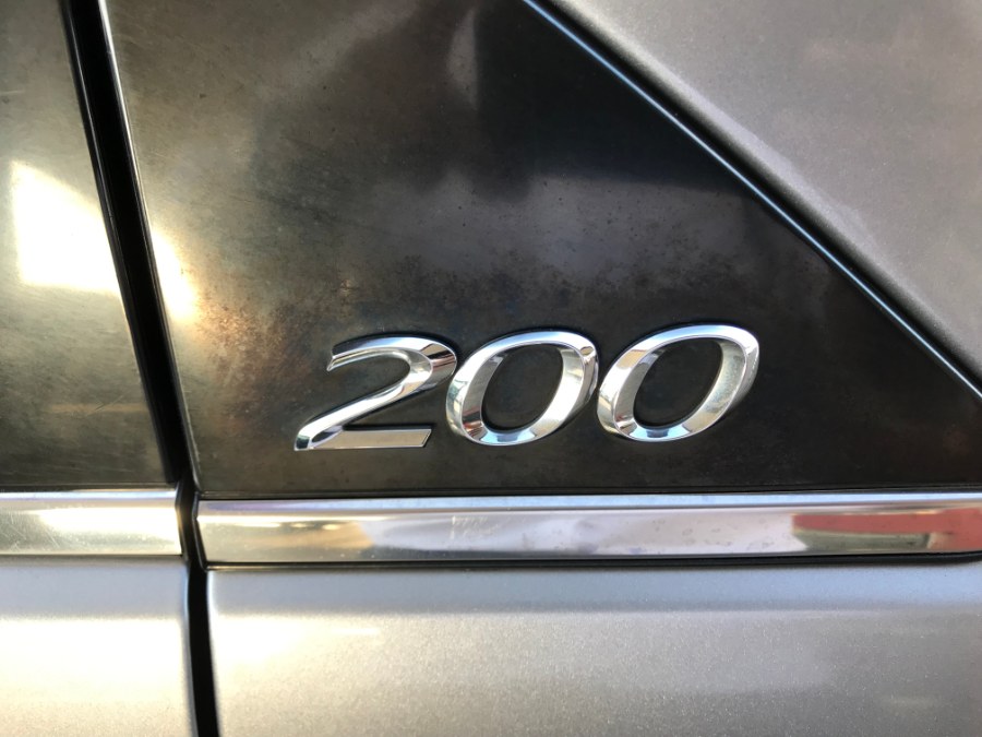 2013 Chrysler 200 Touring photo
