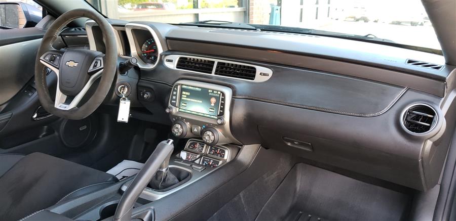 2015 Chevrolet Camaro 2dr Coupe 2SS, available for sale in Waterbury, Connecticut | National Auto Brokers, Inc.. Waterbury, Connecticut 2015 Chevrolet Camaro 2dr Coupe 2SS, available for sale in Waterbury, Connecticut | National Auto Brokers, Inc.. Waterbury, Connecticut