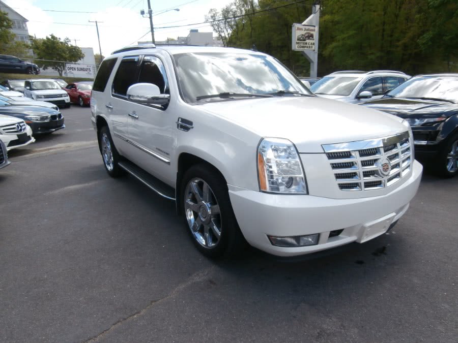 2010 Cadillac Escalade AWD 4dr Luxury, available for sale in Waterbury, Connecticut | Jim Juliani Motors. Waterbury, Connecticut