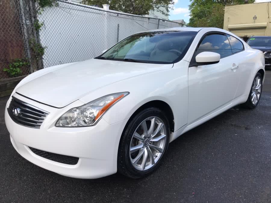 2009 Infiniti G37 Coupe 2dr x AWD, available for sale in Jamaica, New York | Sunrise Autoland. Jamaica, New York