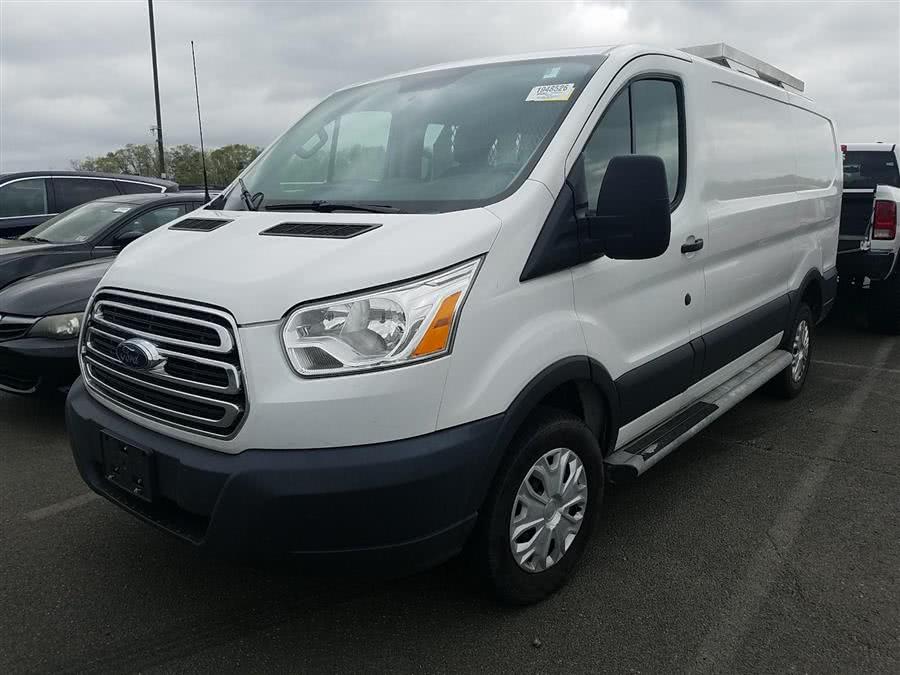 2015 Ford Transit Cargo Van T-250 130" Low Rf 9000 GVWR Swing-Out RH Dr, available for sale in Corona, New York | Raymonds Cars Inc. Corona, New York