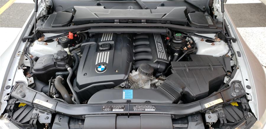 2009 BMW 3 Series 2dr Conv 328i, available for sale in Waterbury, Connecticut | National Auto Brokers, Inc.. Waterbury, Connecticut 2009 BMW 3 Series 2dr Conv 328i, available for sale in Waterbury, Connecticut | National Auto Brokers, Inc.. Waterbury, Connecticut