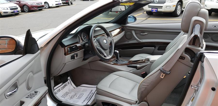 2009 BMW 3 Series 2dr Conv 328i, available for sale in Waterbury, Connecticut | National Auto Brokers, Inc.. Waterbury, Connecticut 2009 BMW 3 Series 2dr Conv 328i, available for sale in Waterbury, Connecticut | National Auto Brokers, Inc.. Waterbury, Connecticut