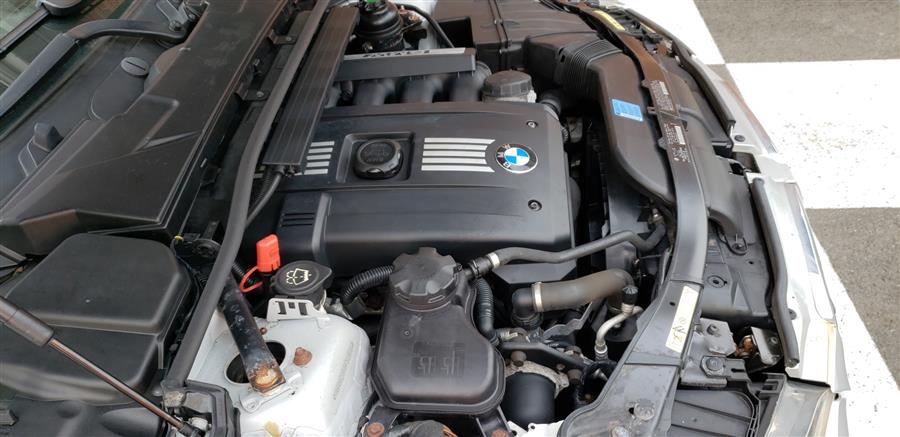 2009 BMW 3 Series 2dr Conv 328i, available for sale in Waterbury, Connecticut | National Auto Brokers, Inc.. Waterbury, Connecticut 2009 BMW 3 Series 2dr Conv 328i, available for sale in Waterbury, Connecticut | National Auto Brokers, Inc.. Waterbury, Connecticut