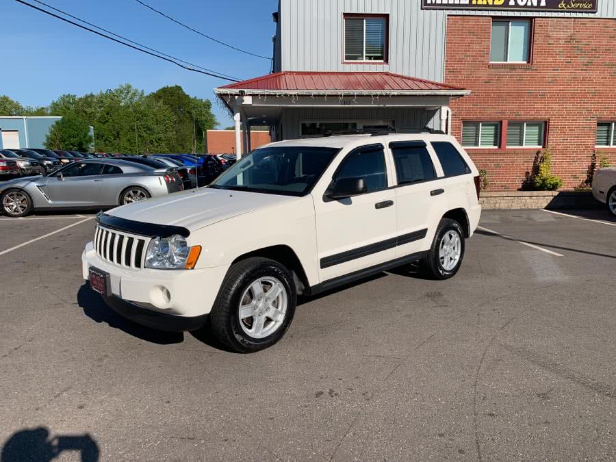 2005 Jeep Grand Cherokee 4dr Laredo 4WD, available for sale in South Windsor, Connecticut | Mike And Tony Auto Sales, Inc. South Windsor, Connecticut