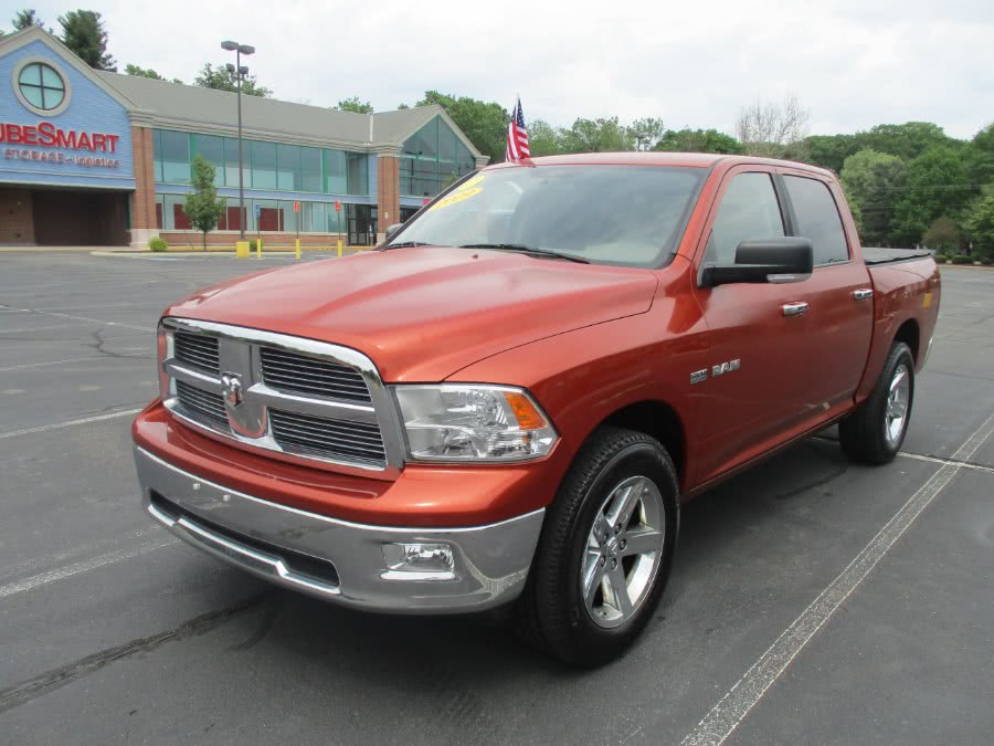 2009 Dodge Ram 1500 4WD Crew Cab 140.5" SLT - Clean Carfax / One Owner, available for sale in New Britain, Connecticut | Universal Motors LLC. New Britain, Connecticut