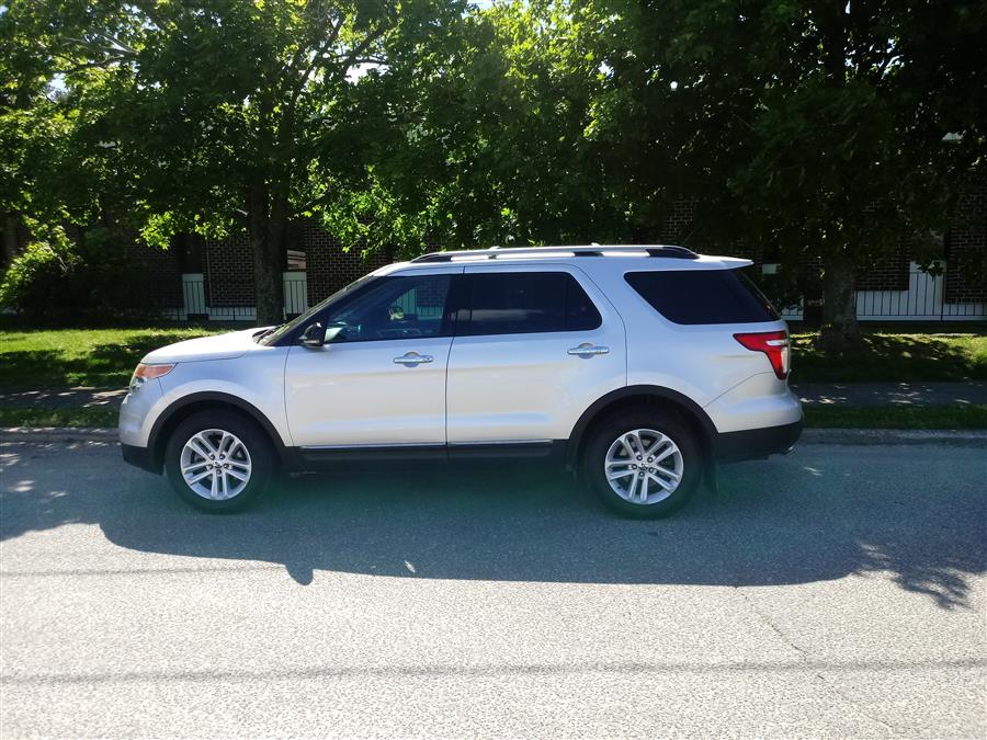 Used Ford Explorer 4WD 4dr XLT 2011 | Roe Motors Ltd. Shirley, New York Used Ford Explorer 4WD 4dr XLT 2011 | Roe Motors Ltd. Shirley, New York