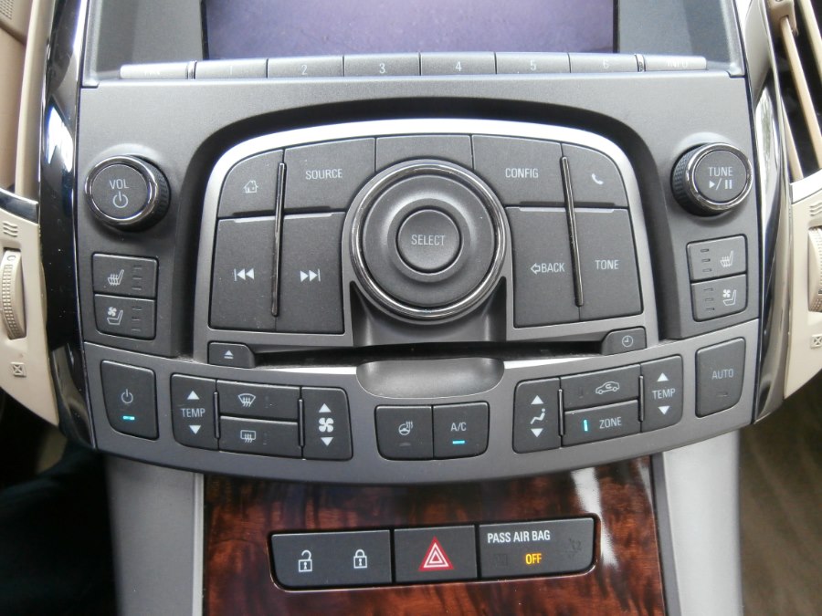 2013 Buick LaCrosse 4dr Sdn Premium 2 FWD, available for sale in Waterbury, Connecticut | Jim Juliani Motors. Waterbury, Connecticut 2013 Buick LaCrosse 4dr Sdn Premium 2 FWD, available for sale in Waterbury, Connecticut | Jim Juliani Motors. Waterbury, Connecticut