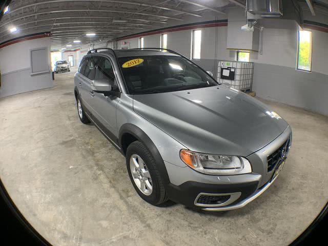 2012 Volvo XC70 4dr Wgn 3.2L PZEV, available for sale in Stratford, Connecticut | Wiz Leasing Inc. Stratford, Connecticut