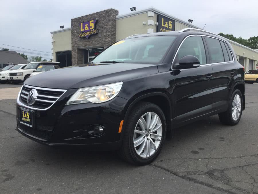 2011 Volkswagen Tiguan 4WD 4dr SE 4Motion wSunroof & Navi, available for sale in Plantsville, Connecticut | L&S Automotive LLC. Plantsville, Connecticut