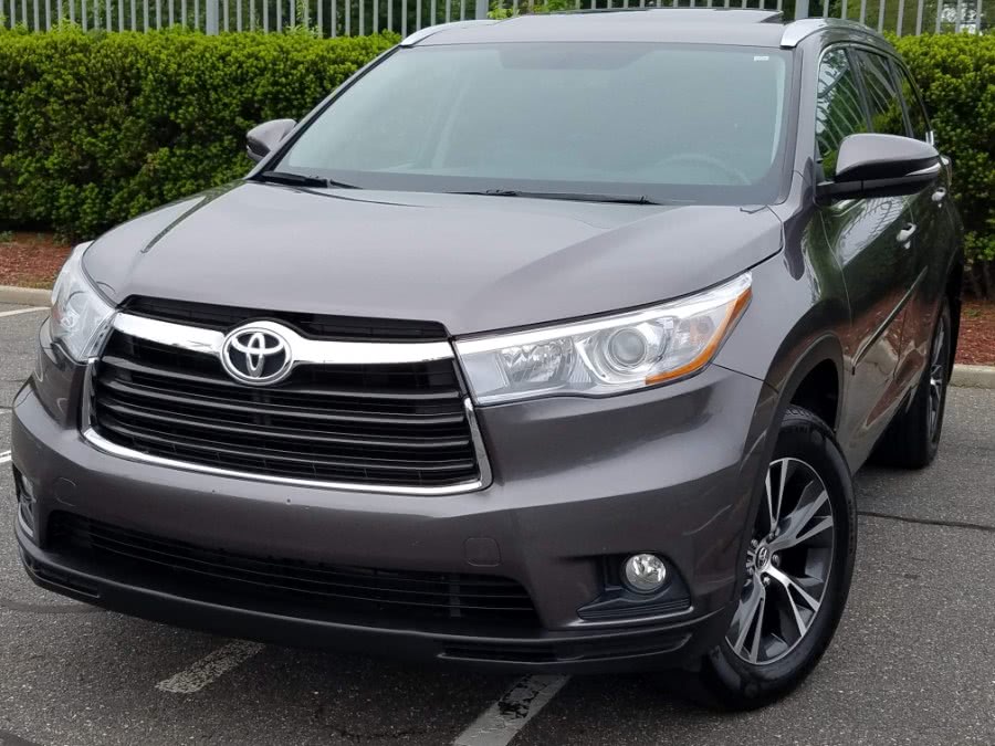 2016 Toyota Highlander XLE V6 AWD w/Leather,Navigation,Back-up Camera, available for sale in Queens, NY