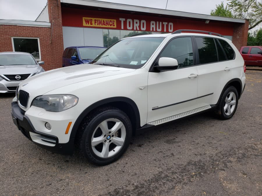 2008 BMW X5 AWD 4dr 3.0si Navi Roof Loaded, available for sale in East Windsor, Connecticut | Toro Auto. East Windsor, Connecticut