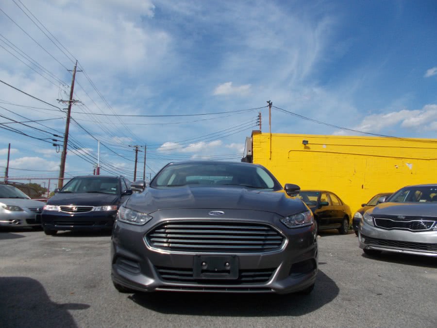 2013 Ford Fusion 4dr Sdn SE FWD, available for sale in Temple Hills, Maryland | Temple Hills Used Car. Temple Hills, Maryland