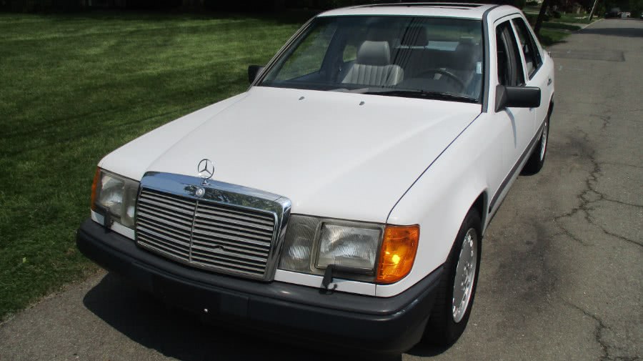 1989 Mercedes-Benz 300E E-CLASS, available for sale in Bronx, New York | TNT Auto Sales USA inc. Bronx, New York