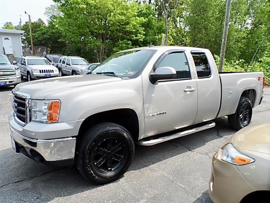 Used GMC Sierra 1500 SLT 4DR CREW CAB 4WD 6.5 FT. SB 2008 | Second Street Auto Sales Inc. Manchester, New Hampshire