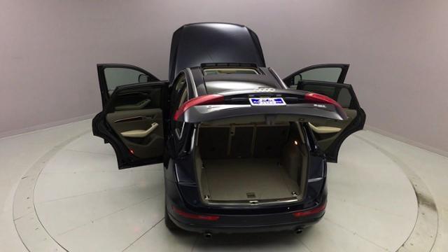 2011 Audi Q5 quattro 4dr 2.0T Premium Plus, available for sale in Naugatuck, Connecticut | J&M Automotive Sls&Svc LLC. Naugatuck, Connecticut 2011 Audi Q5 quattro 4dr 2.0T Premium Plus, available for sale in Naugatuck, Connecticut | J&M Automotive Sls&Svc LLC. Naugatuck, Connecticut