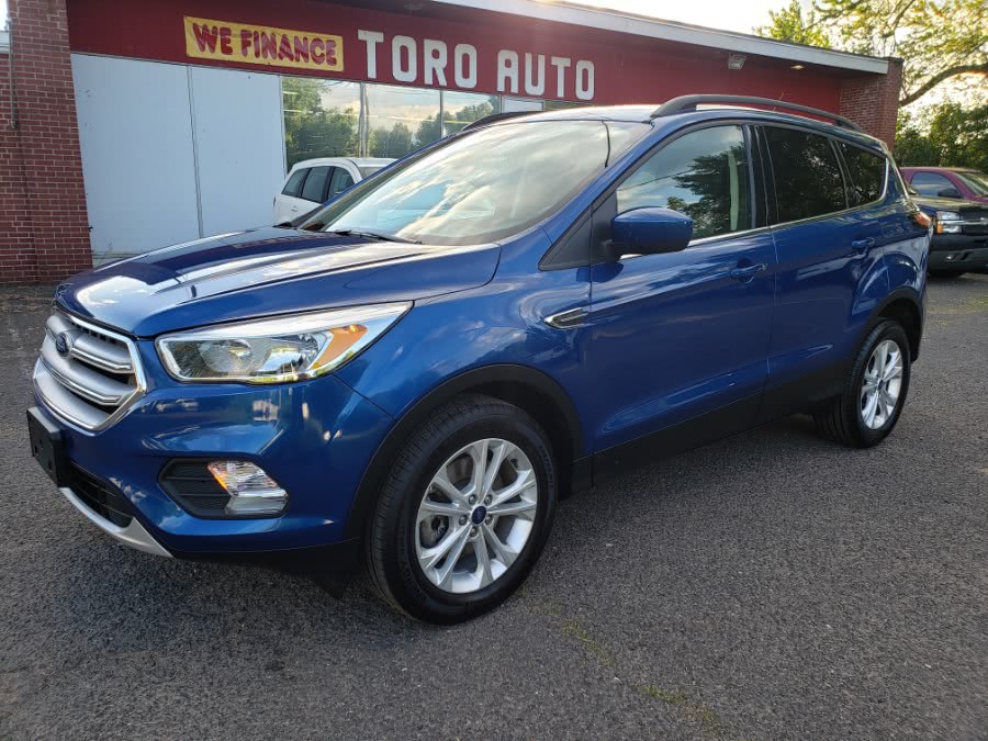 2018 Ford Escape SEL 4WD Panoramic Roof 4 cyl, available for sale in East Windsor, Connecticut | Toro Auto. East Windsor, Connecticut