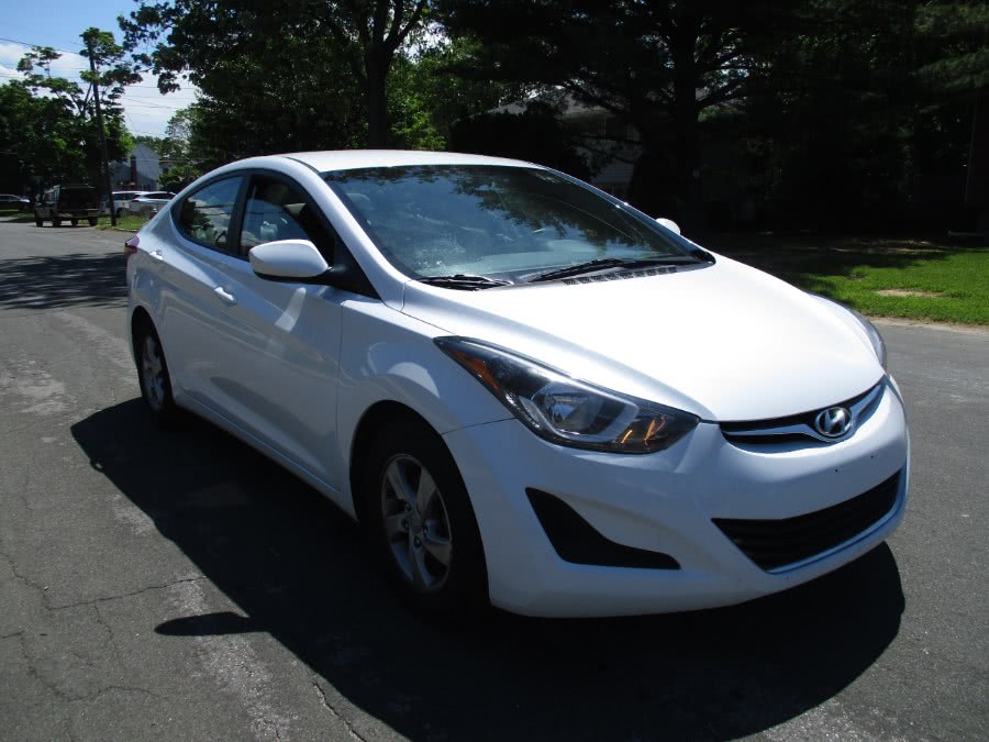 2015 Hyundai Elantra 4dr Sdn Auto SE, available for sale in West Babylon, New York | New Gen Auto Group. West Babylon, New York