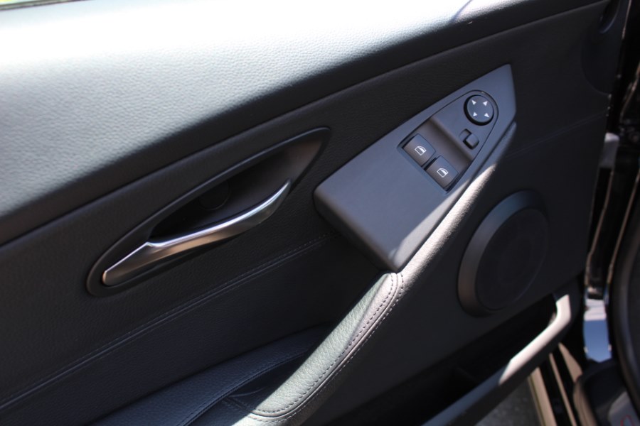 2007 BMW 6 Series 2dr Cpe 650i, available for sale in Great Neck, New York | Great Neck Car Buyers & Sellers. Great Neck, New York 2007 BMW 6 Series 2dr Cpe 650i, available for sale in Great Neck, New York | Great Neck Car Buyers & Sellers. Great Neck, New York