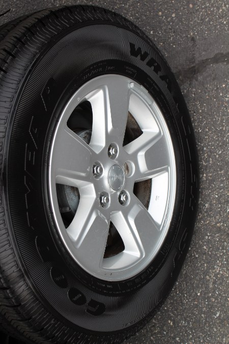 2011 Jeep Liberty 4WD 4dr Sport, available for sale in Deer Park, New York | Car Tec Enterprise Leasing & Sales LLC. Deer Park, New York 2011 Jeep Liberty 4WD 4dr Sport, available for sale in Deer Park, New York | Car Tec Enterprise Leasing & Sales LLC. Deer Park, New York