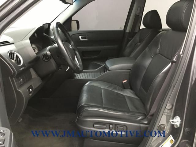 2011 Honda Pilot 4WD 4dr Touring w/RES & Navi, available for sale in Naugatuck, Connecticut | J&M Automotive Sls&Svc LLC. Naugatuck, Connecticut 2011 Honda Pilot 4WD 4dr Touring w/RES & Navi, available for sale in Naugatuck, Connecticut | J&M Automotive Sls&Svc LLC. Naugatuck, Connecticut
