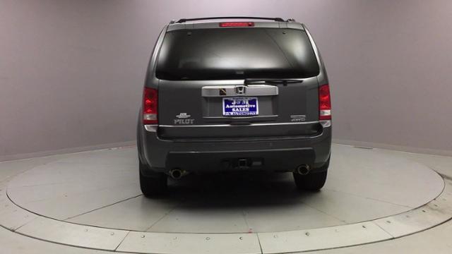 2011 Honda Pilot 4WD 4dr Touring w/RES & Navi, available for sale in Naugatuck, Connecticut | J&M Automotive Sls&Svc LLC. Naugatuck, Connecticut 2011 Honda Pilot 4WD 4dr Touring w/RES & Navi, available for sale in Naugatuck, Connecticut | J&M Automotive Sls&Svc LLC. Naugatuck, Connecticut