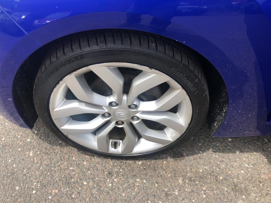 2012 Hyundai Veloster 3dr Cpe Man w/Black Int, available for sale in Manchester, Connecticut | Best Auto Sales LLC. Manchester, Connecticut 2012 Hyundai Veloster 3dr Cpe Man w/Black Int, available for sale in Manchester, Connecticut | Best Auto Sales LLC. Manchester, Connecticut