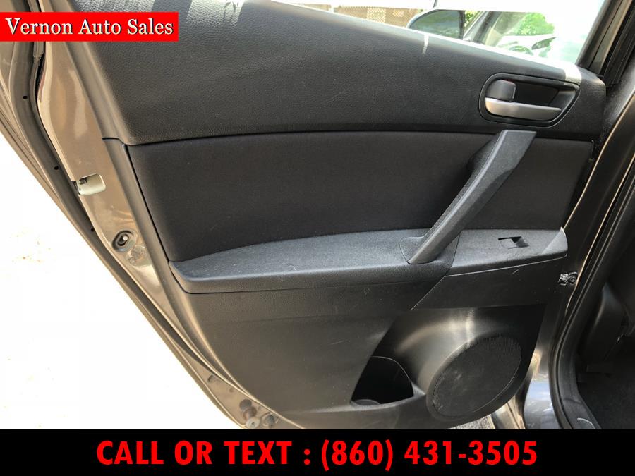 2010 Mazda Mazda3 4dr Sdn Auto i Sport, available for sale in Manchester, Connecticut | Vernon Auto Sale & Service. Manchester, Connecticut 2010 Mazda Mazda3 4dr Sdn Auto i Sport, available for sale in Manchester, Connecticut | Vernon Auto Sale & Service. Manchester, Connecticut