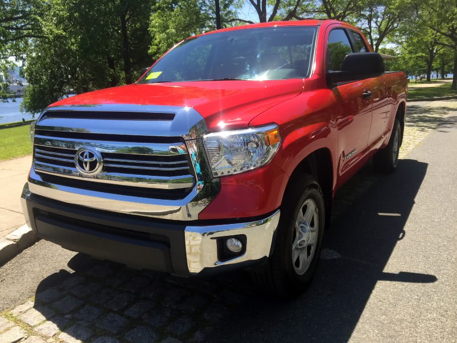 2016 Toyota Tundra 4WD Truck SR5 DOUBLE CAB, available for sale in Peabody, Massachusetts | New Star Motors. Peabody, Massachusetts