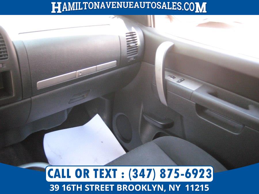 Used Chevrolet Silverado 1500 4WD Ext Cab 143.5" LT 2011 | Hamilton Avenue Auto Sales DBA Nyautoauction.com. Brooklyn, New York Used Chevrolet Silverado 1500 4WD Ext Cab 143.5" LT 2011 | Hamilton Avenue Auto Sales DBA Nyautoauction.com. Brooklyn, New York