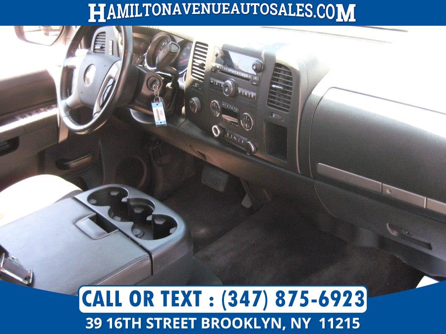 Used Chevrolet Silverado 1500 4WD Ext Cab 143.5" LT 2011 | Hamilton Avenue Auto Sales DBA Nyautoauction.com. Brooklyn, New York Used Chevrolet Silverado 1500 4WD Ext Cab 143.5" LT 2011 | Hamilton Avenue Auto Sales DBA Nyautoauction.com. Brooklyn, New York