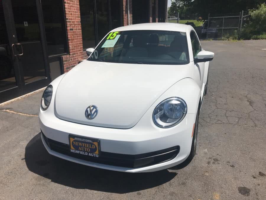 2015 Volkswagen Beetle Coupe 2dr Auto 1.8T Classic *Ltd Avail*, available for sale in Middletown, Connecticut | Newfield Auto Sales. Middletown, Connecticut