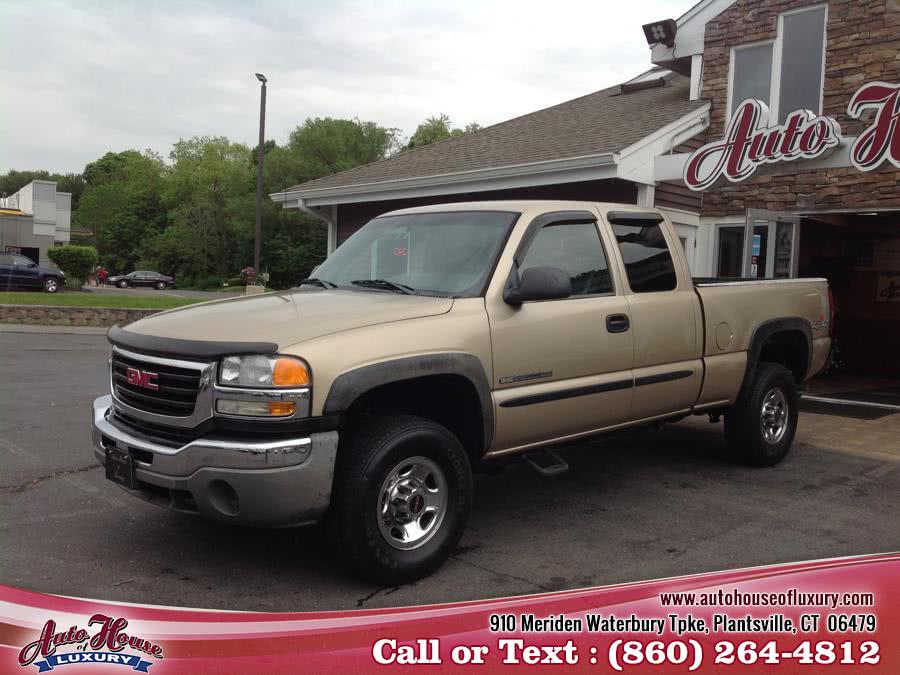 2005 GMC Sierra 2500HD Ext Cab 143.5" WB 4WD SLT, available for sale in Plantsville, Connecticut | Auto House of Luxury. Plantsville, Connecticut