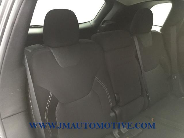 2016 Jeep Cherokee 4WD 4dr Latitude, available for sale in Naugatuck, Connecticut | J&M Automotive Sls&Svc LLC. Naugatuck, Connecticut 2016 Jeep Cherokee 4WD 4dr Latitude, available for sale in Naugatuck, Connecticut | J&M Automotive Sls&Svc LLC. Naugatuck, Connecticut