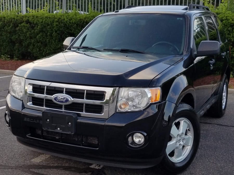 2010 Ford Escape 4WD 4dr XLT w/Sunroof, available for sale in Queens, NY