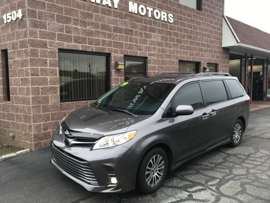 2019 Toyota Sienna XLE FWD 8-Passenger (Natl), available for sale in Bridgeport, Connecticut | Airway Motors. Bridgeport, Connecticut