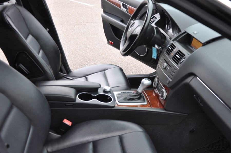 2011 Mercedes-Benz C-Class 4dr Sdn C300 Sport 4MATIC, available for sale in Waterbury, Connecticut | Platinum Auto Care. Waterbury, Connecticut 2011 Mercedes-Benz C-Class 4dr Sdn C300 Sport 4MATIC, available for sale in Waterbury, Connecticut | Platinum Auto Care. Waterbury, Connecticut