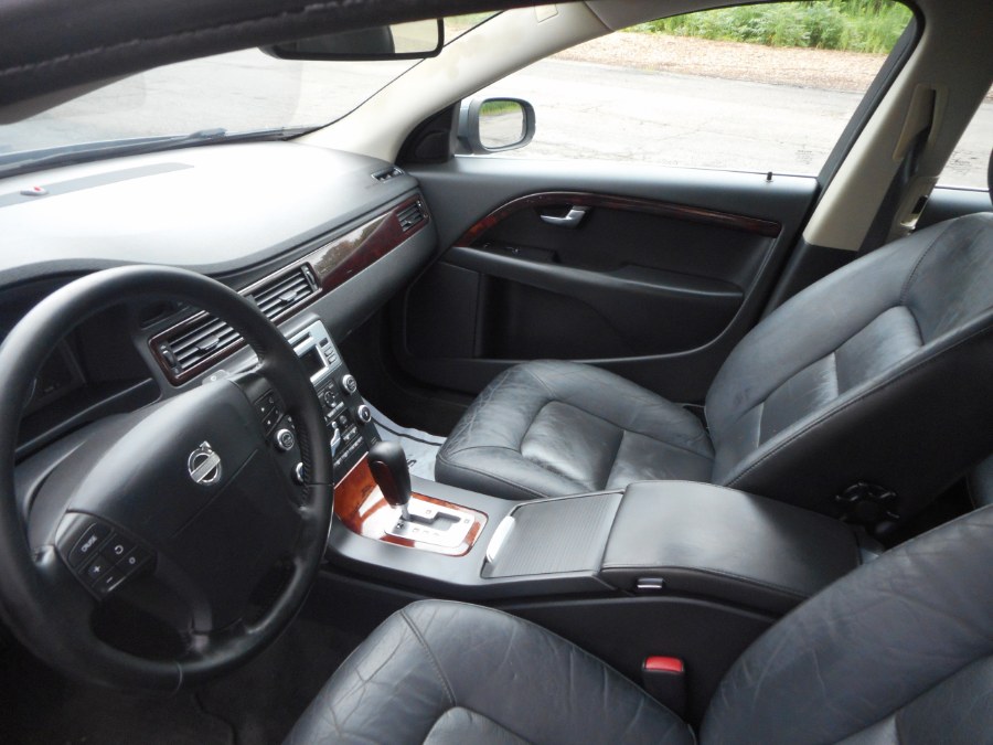 2007 Volvo S80 4dr Sdn I6 FWD, available for sale in Newington, Connecticut | Wholesale Motorcars LLC. Newington, Connecticut 2007 Volvo S80 4dr Sdn I6 FWD, available for sale in Newington, Connecticut | Wholesale Motorcars LLC. Newington, Connecticut