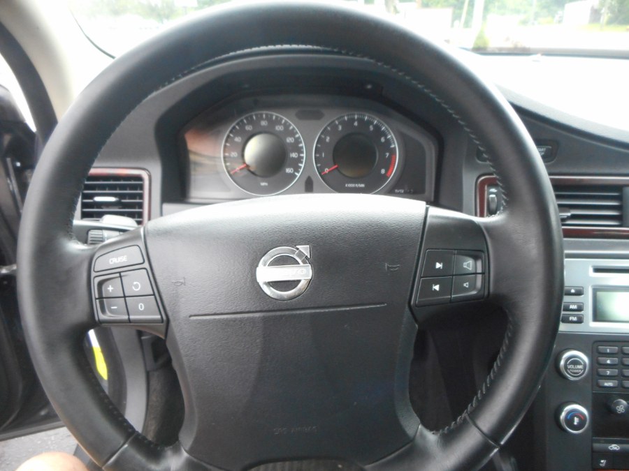 2007 Volvo S80 4dr Sdn I6 FWD, available for sale in Newington, Connecticut | Wholesale Motorcars LLC. Newington, Connecticut 2007 Volvo S80 4dr Sdn I6 FWD, available for sale in Newington, Connecticut | Wholesale Motorcars LLC. Newington, Connecticut