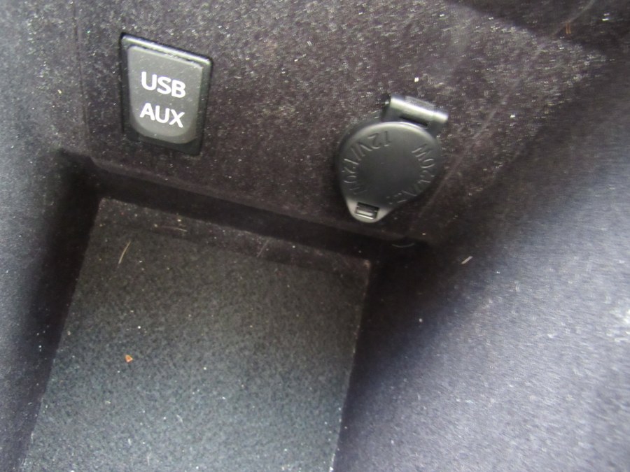2010 Lexus ES 350 4dr Sdn, available for sale in Worcester, Massachusetts | Hilario's Auto Sales Inc.. Worcester, Massachusetts 2010 Lexus ES 350 4dr Sdn, available for sale in Worcester, Massachusetts | Hilario's Auto Sales Inc.. Worcester, Massachusetts
